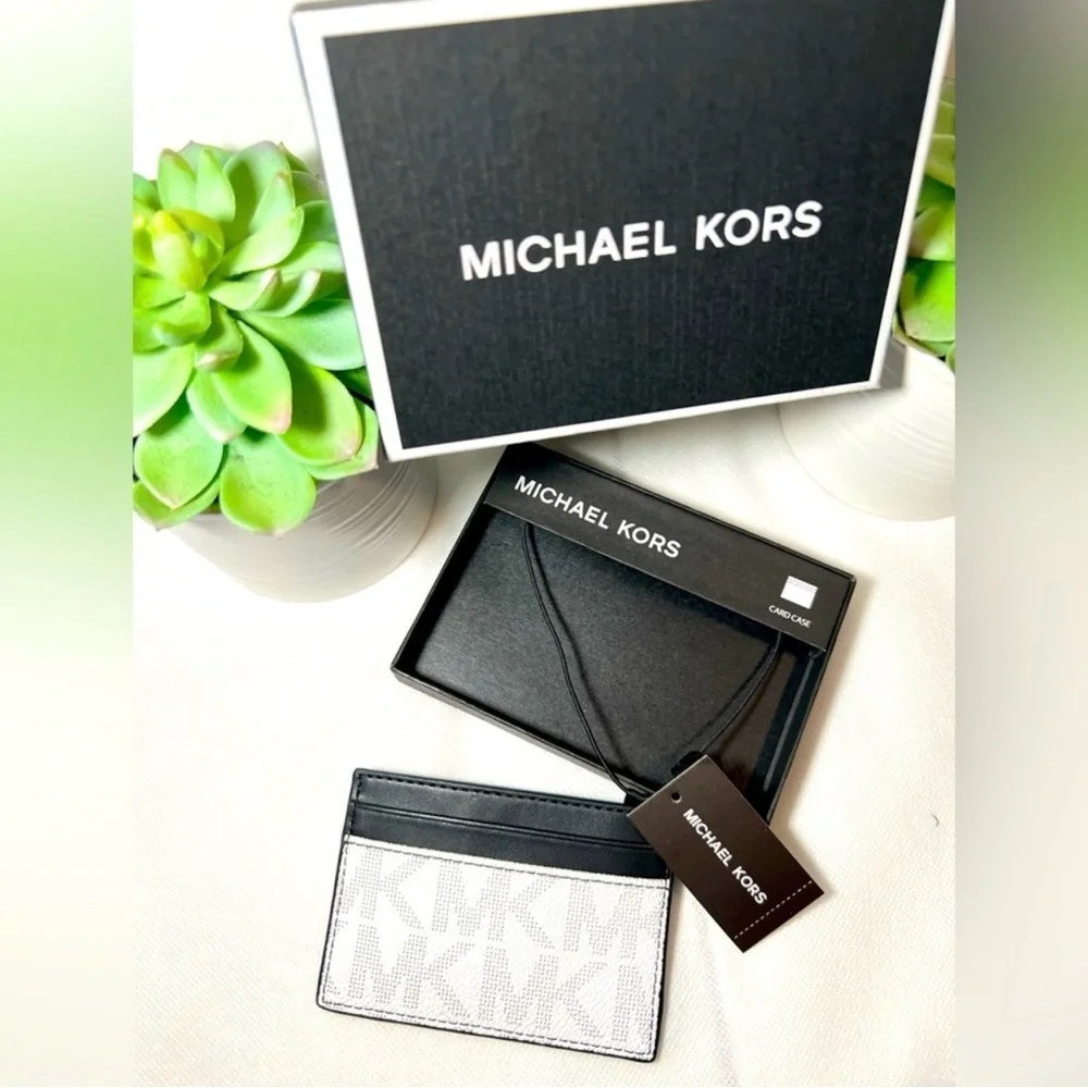 NIB Michael Kors Jet Set Card Case